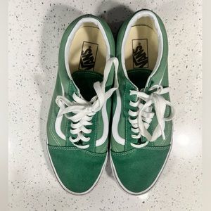 Vans Kelly Green / Old Skool / Mens 10; Womens 12